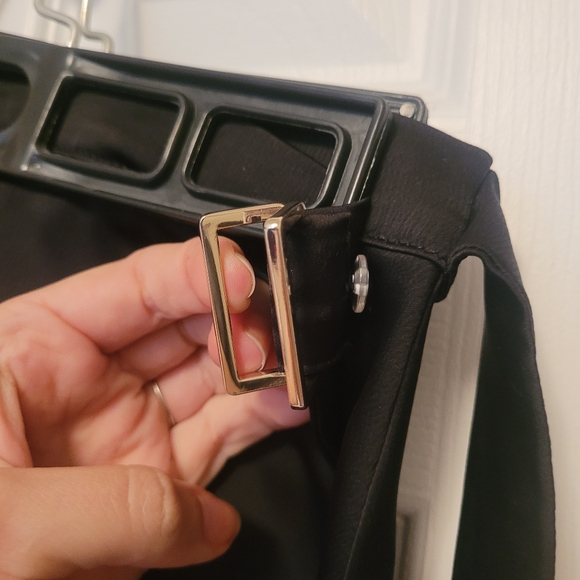 🌺3/$50 H&M Black Wrap Skirt - Picture 5 of 5